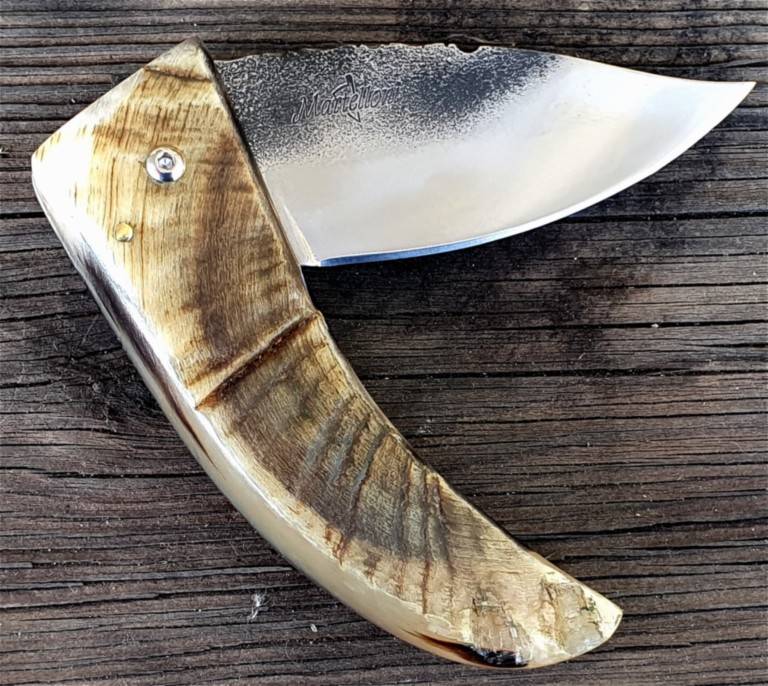 couteau corse Martelloni pliant acier couteau corse Martelloni pliant acier