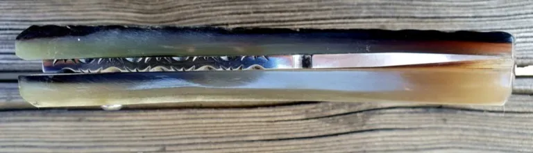 Couteau corse Martelloni pliant curnicciolu Couteau corse Martelloni pliant curnicciolu