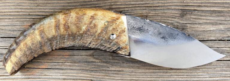 Couteau corse acier corne de bélier