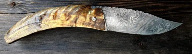 Couteau corse Martelloni lame damas