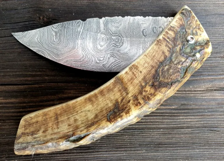 Couteau pliant damas martelloni Manche corne de bélier