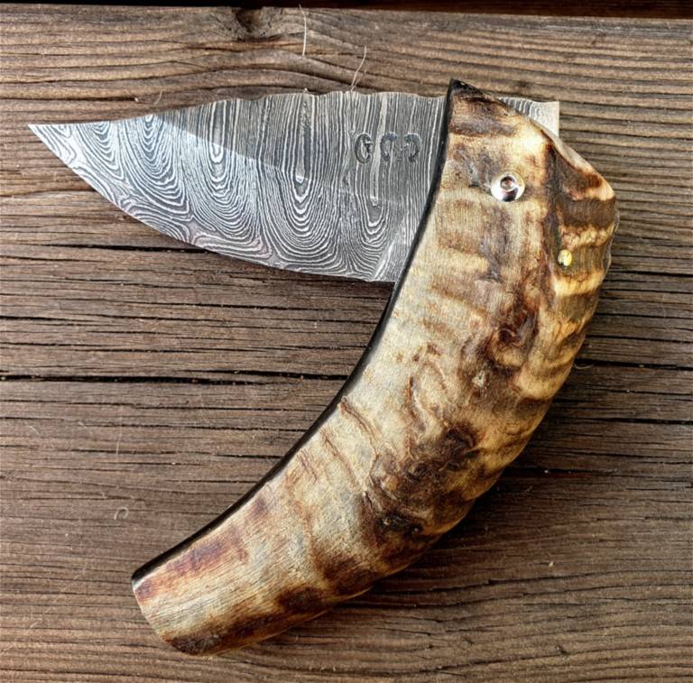 Couteau corse Martelloni Lame Damas Couteau corse Martelloni Lame Damas