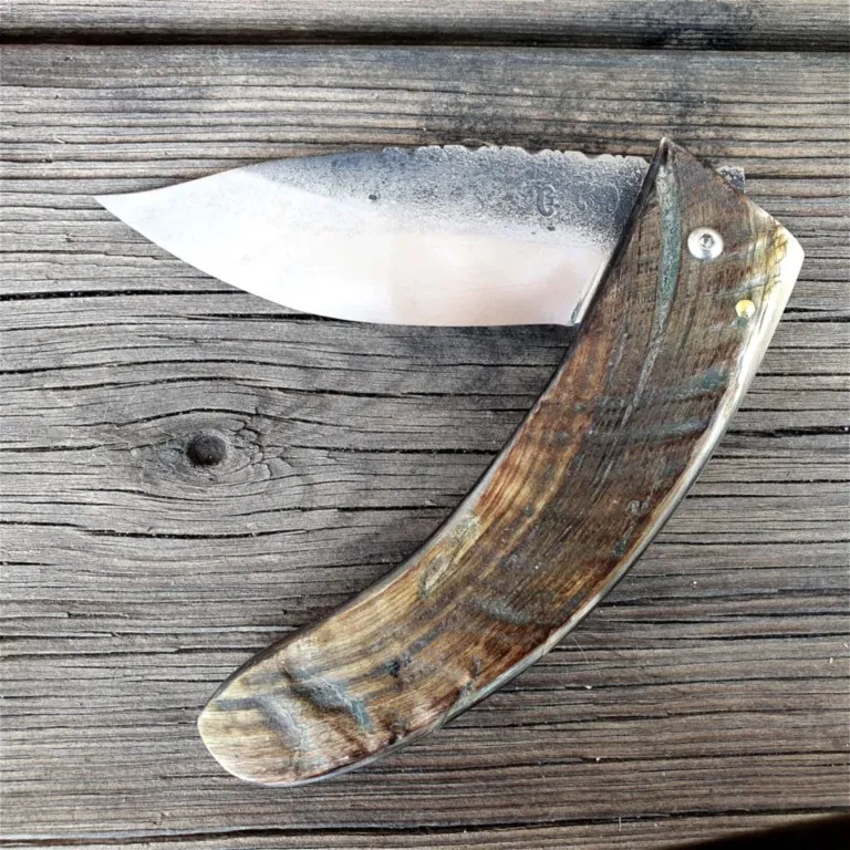 Couteau corse martelloni lame acier Couteau corse martelloni lame acier