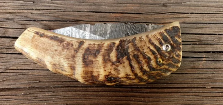 Couteau corse Martelloni lame damas