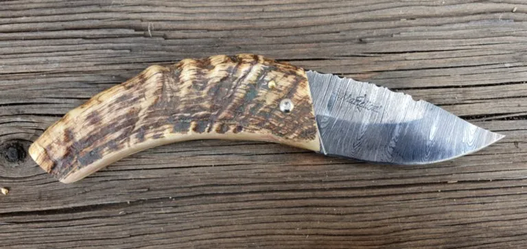 Couteau corse Martelloni lame damas