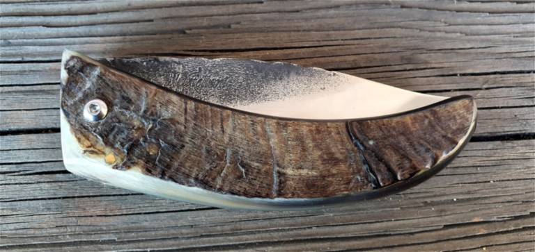 Couteau corse Martelloni pliant lame acier Couteau corse Martelloni pliant lame acier