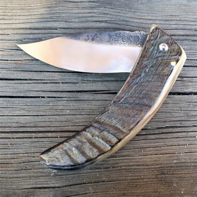 Couteau corse Martelloni pliant lame acier Couteau corse Martelloni pliant lame acier