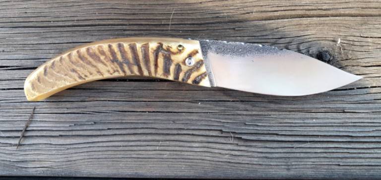 couteau corse Martelloni lame acier couteau corse Martelloni curnicciolu lame acier