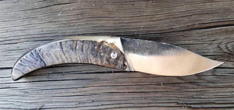 Couteau corse Martelloni pliant lame acier Couteau corse Martelloni pliant lame acier