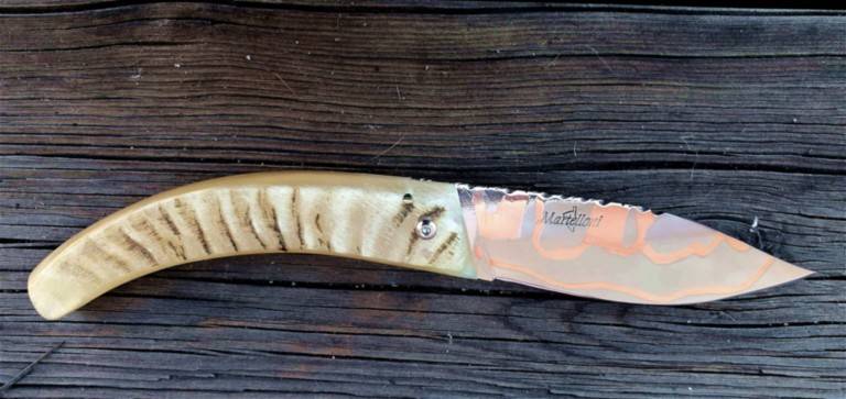 Couteau Corse Curnicciolu Lame acier et cuivre Couteau Corse Curnicciolu Lame acier et cuivre