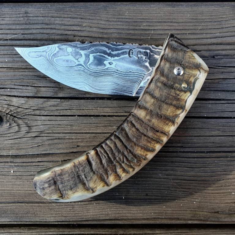 Couteau corse Martelloni Lame Damas Couteau corse Martelloni Lame Damas