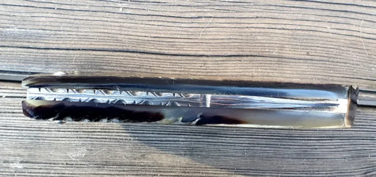 Couteau corse martelloni lame damas cuivre Couteau corse martelloni lame damas cuivre