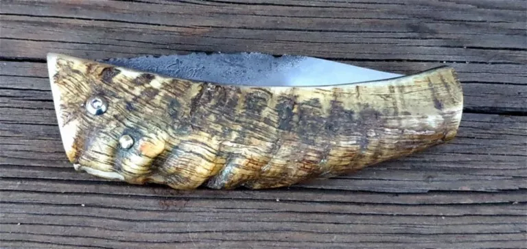 Couteau corse Martelloni pliant acier couteau corse Martelloni curnicciolu lame acier