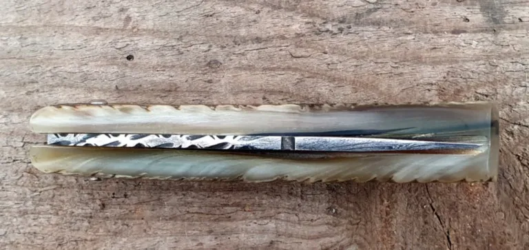 couteau corse martelloni Pliant damas acier 