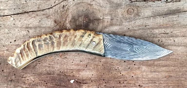 Couteau corse Martelloni lame damas mosaîque