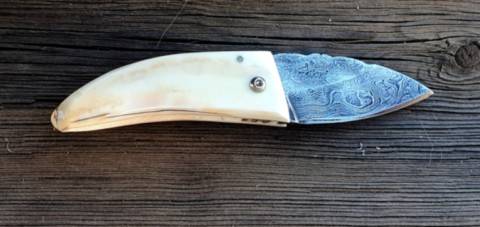 Mini couteau Corse martelloni manche phacochère lame damas Mini couteau Corse martelloni manche phacochère lame damas